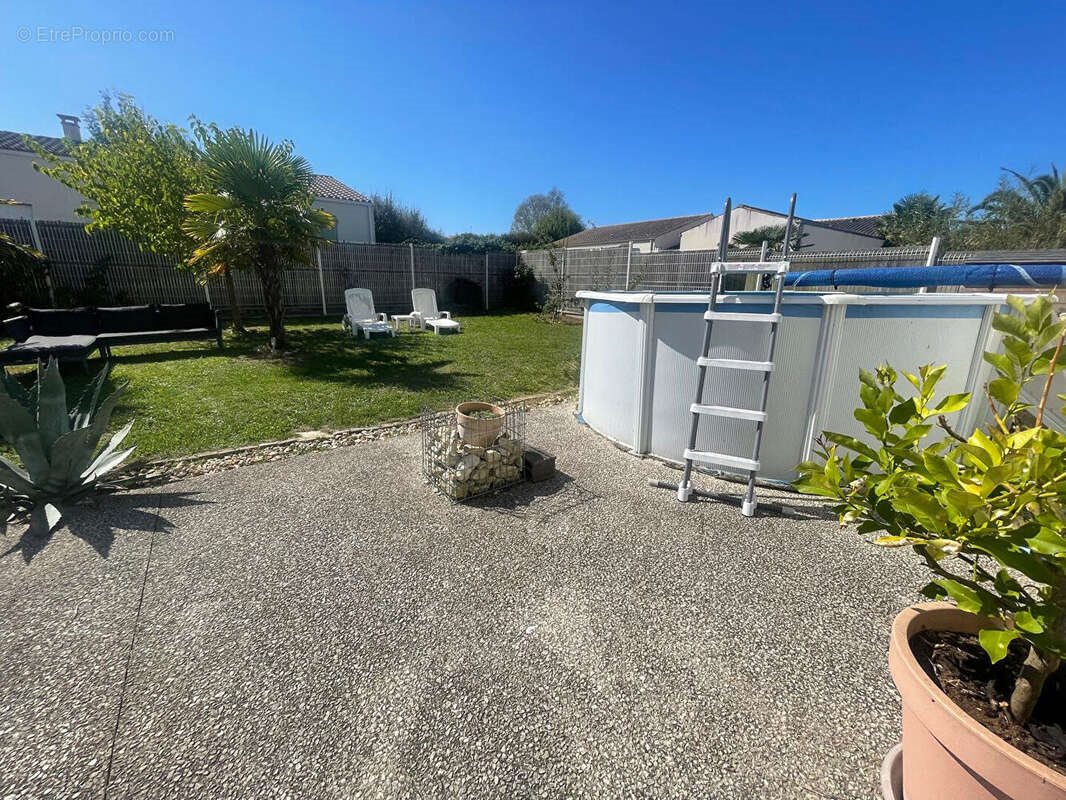 Maison à vendre, 94m², Yves