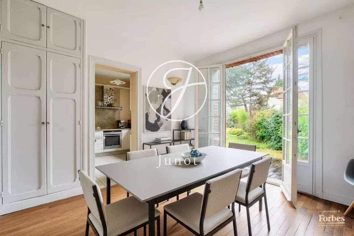Maison à vendre, 145m², Le Vésinet