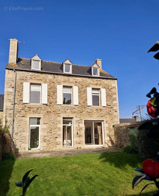 Maison à vendre, 183m², Tréguier