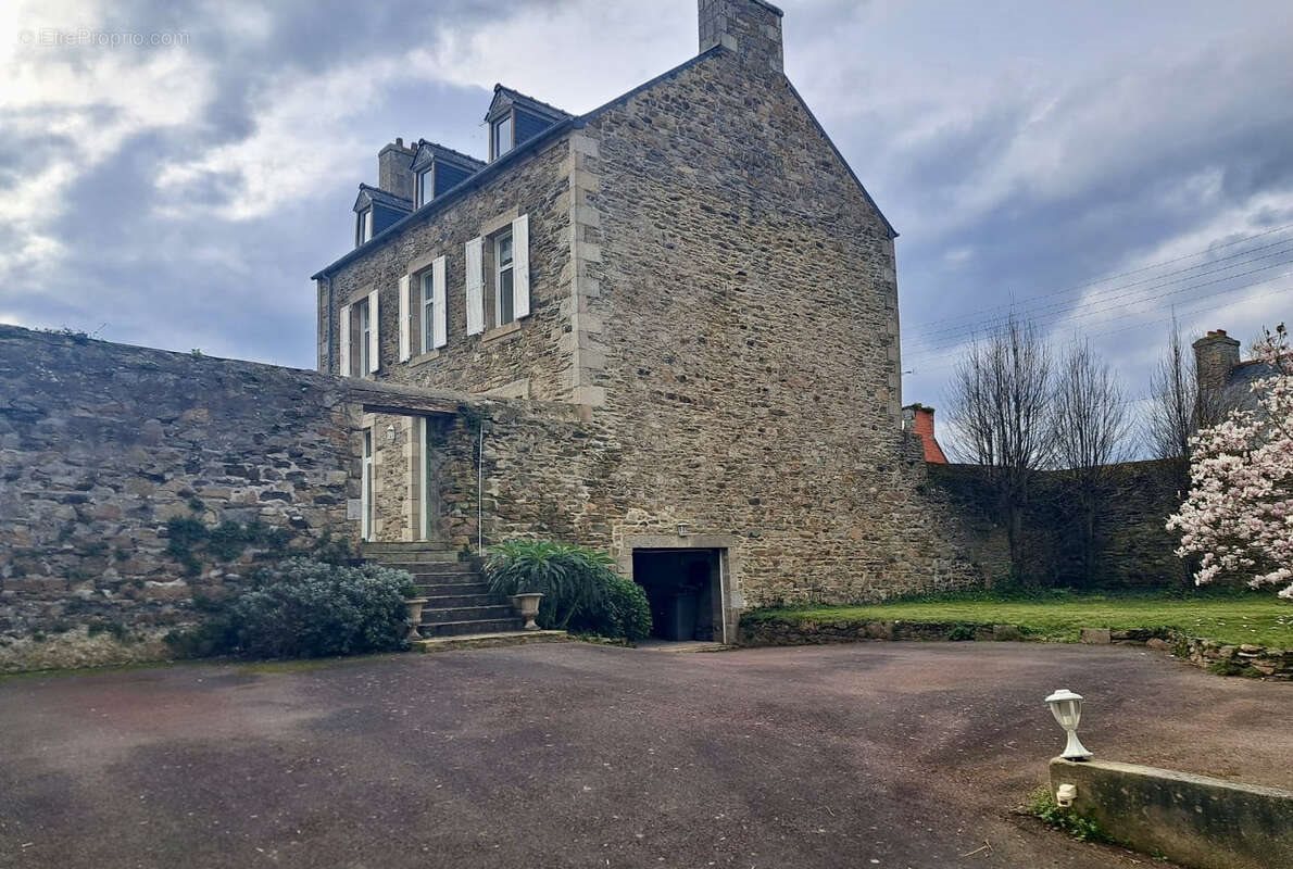 Maison à vendre, 183m², Tréguier