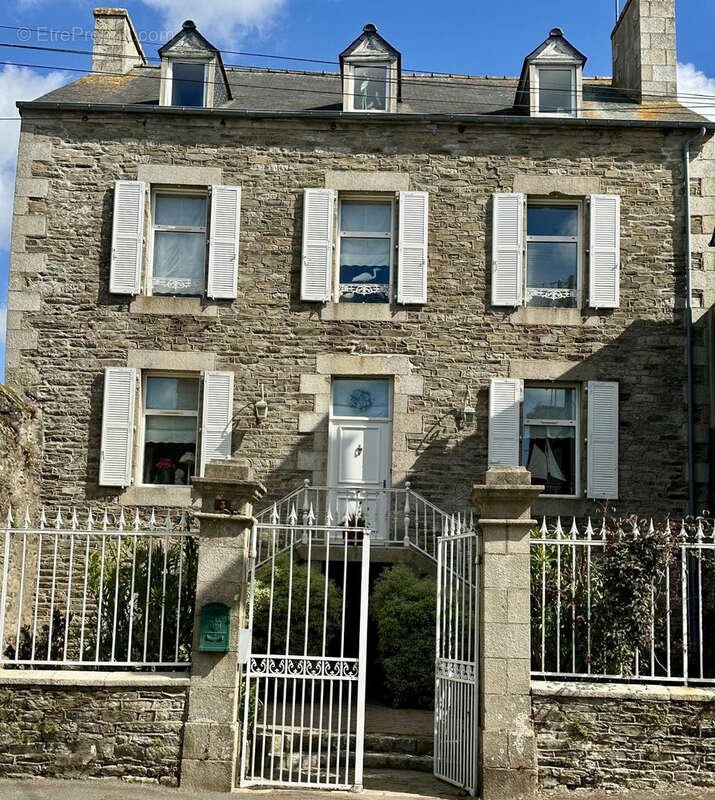 Maison à vendre, 183m², Tréguier