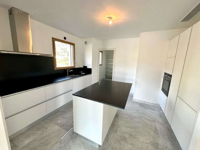 Appartement à vendre, 291m², Divonne-les-Bains