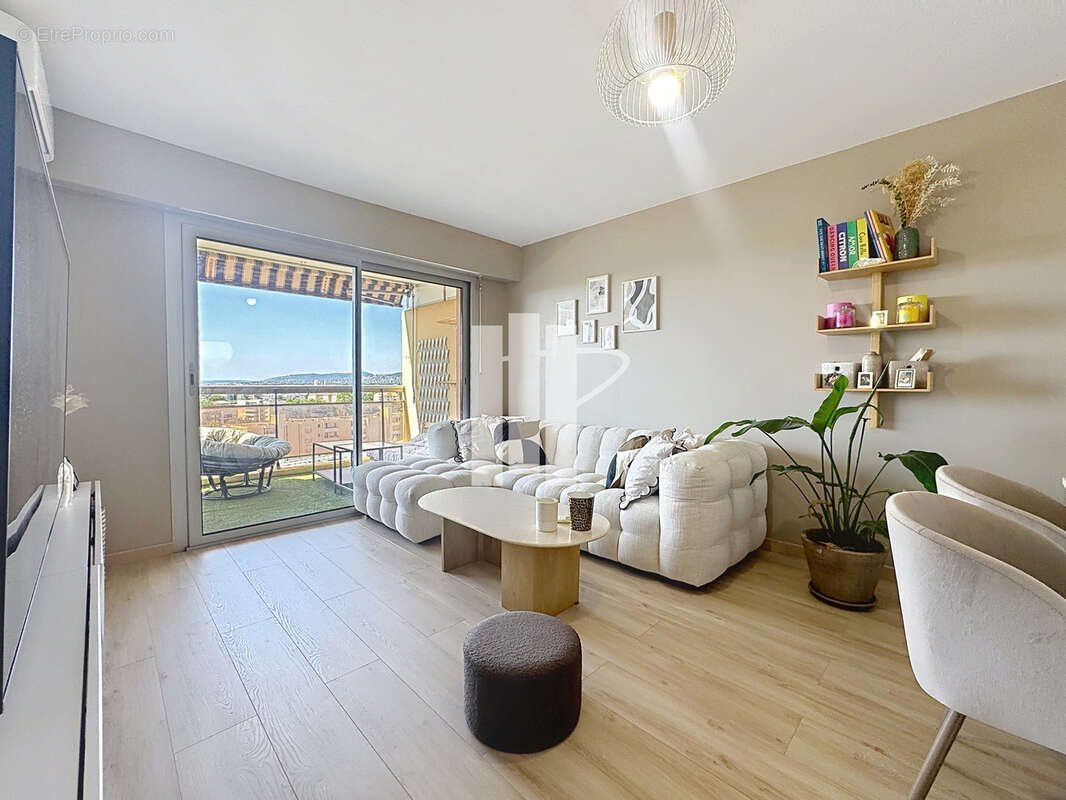 Appartement à vendre, 62m², Fréjus