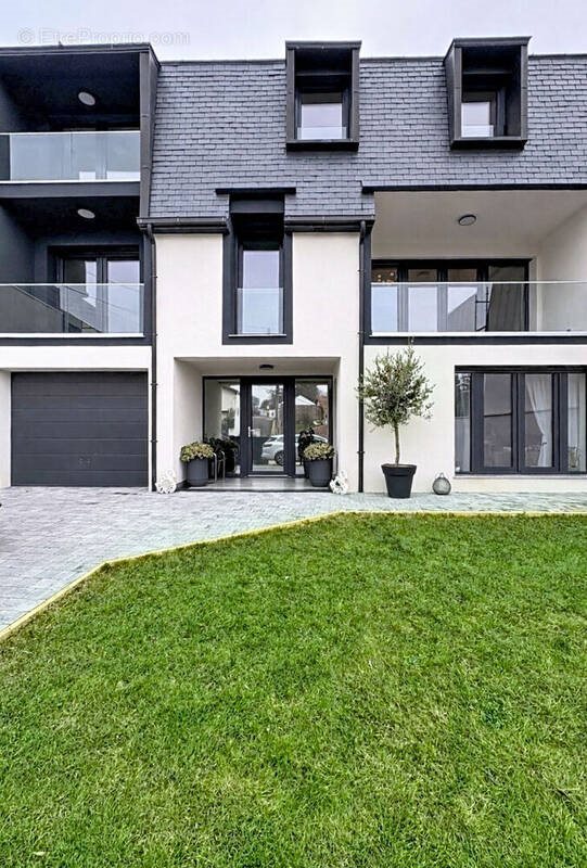 Maison à vendre, 244m², Argenteuil
