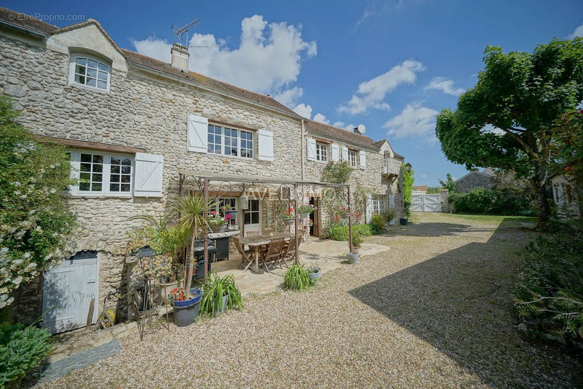 Maison à vendre, 190m², Septeuil
