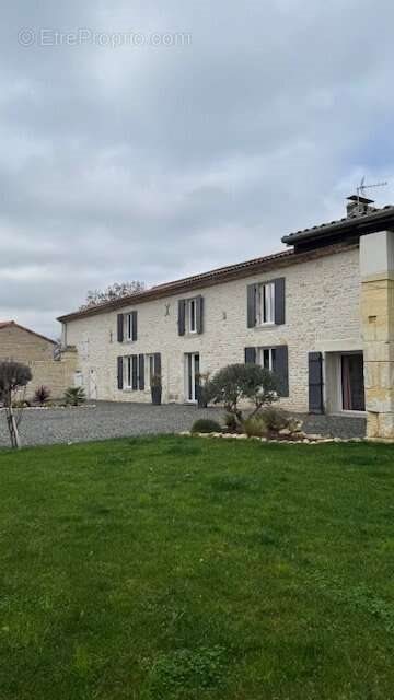 Maison à vendre, 240m², Les Touches-de-Périgny