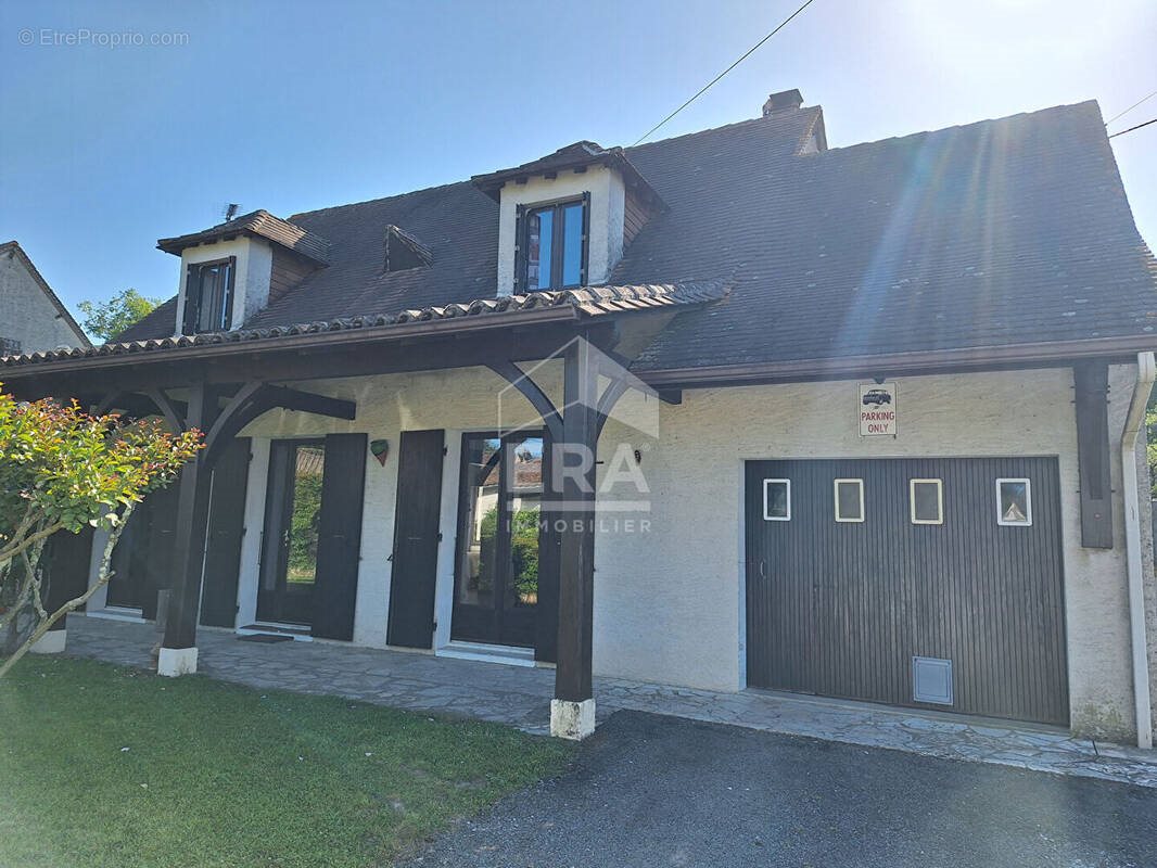 Maison à vendre, 117m², Montpon-Ménestérol