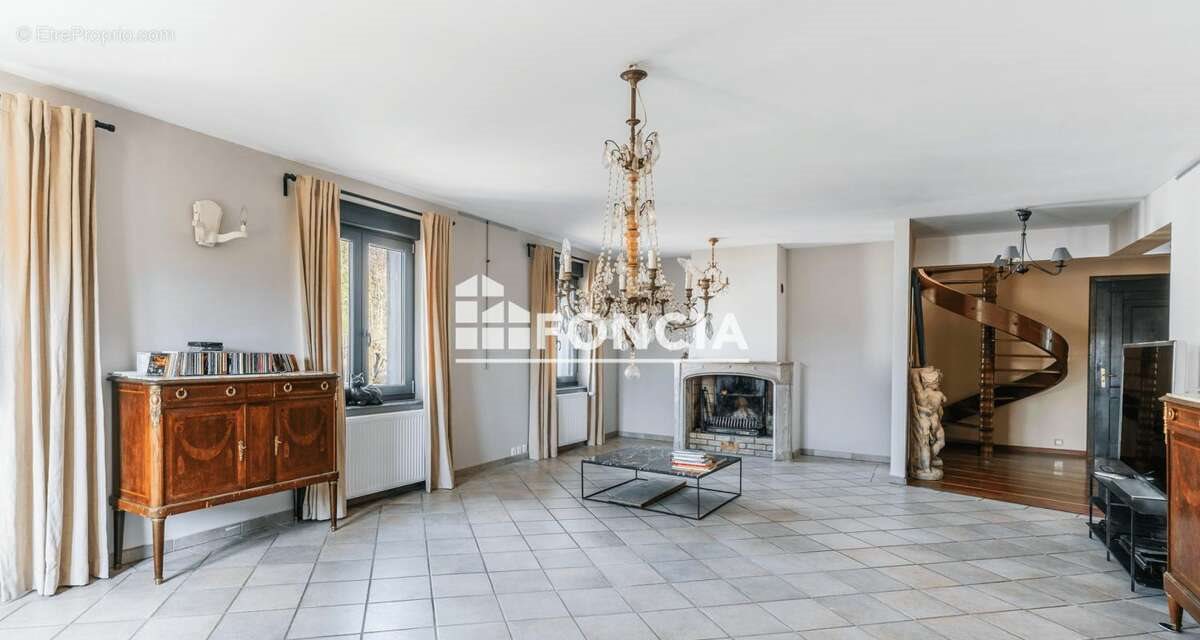 Appartement à vendre, 180m², Saint-Avold