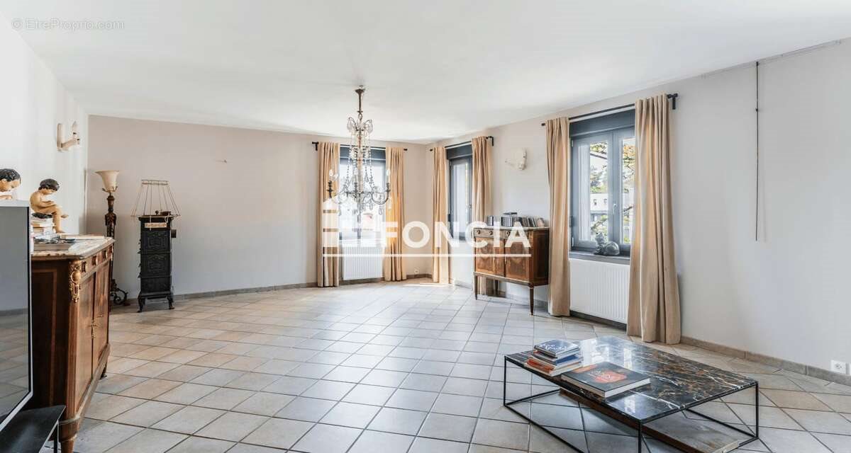 Appartement à vendre, 180m², Saint-Avold