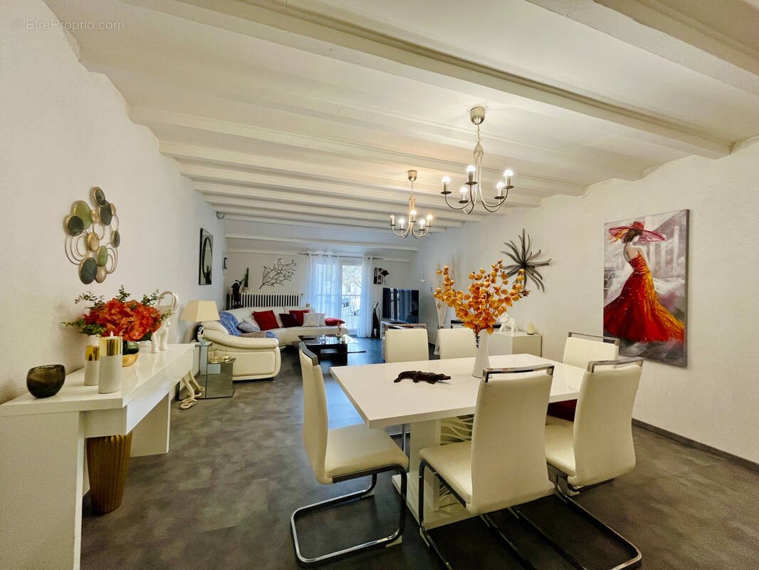 Appartement à vendre, 190m², Saint-Vit