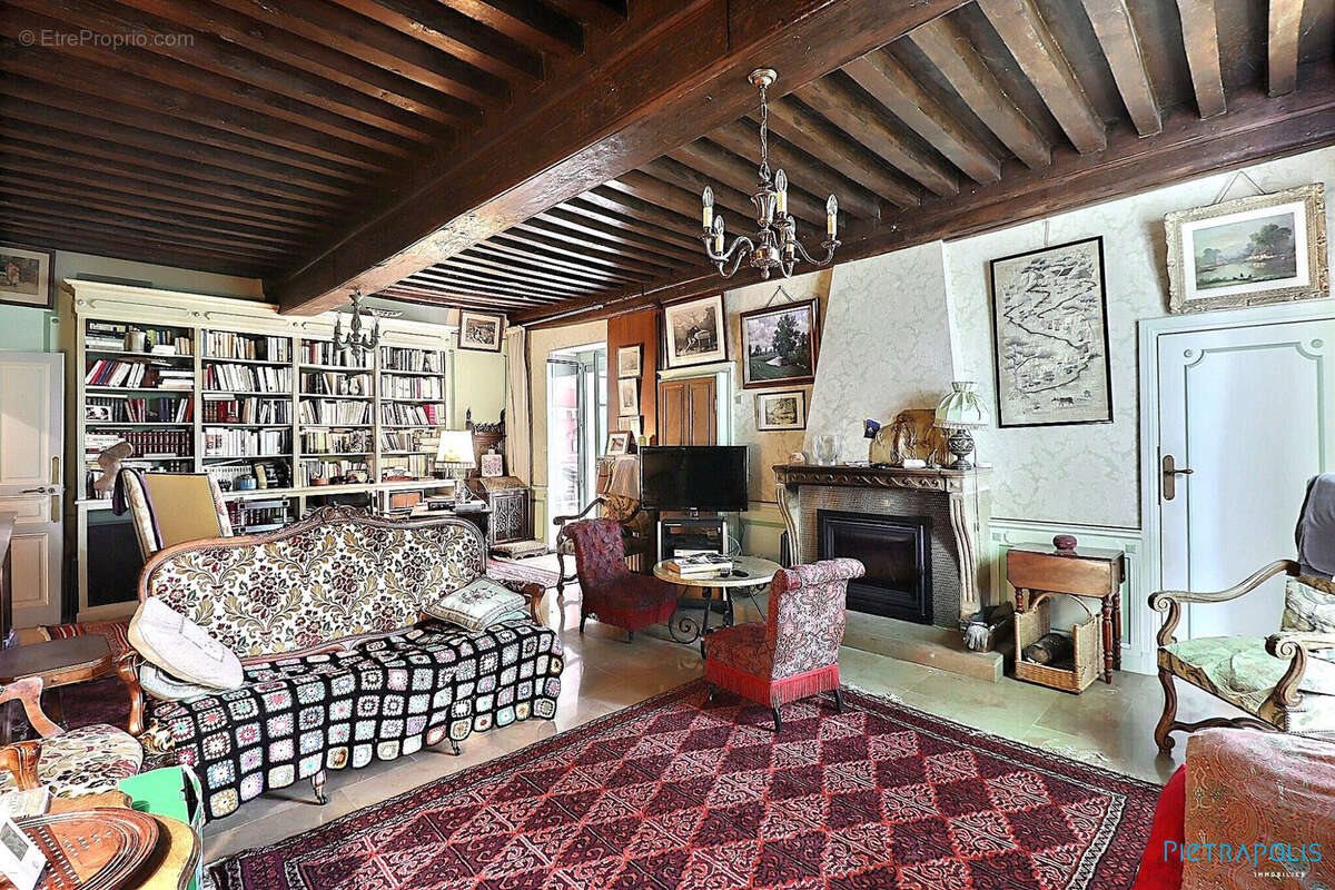 Maison à vendre, 248m², Buxy