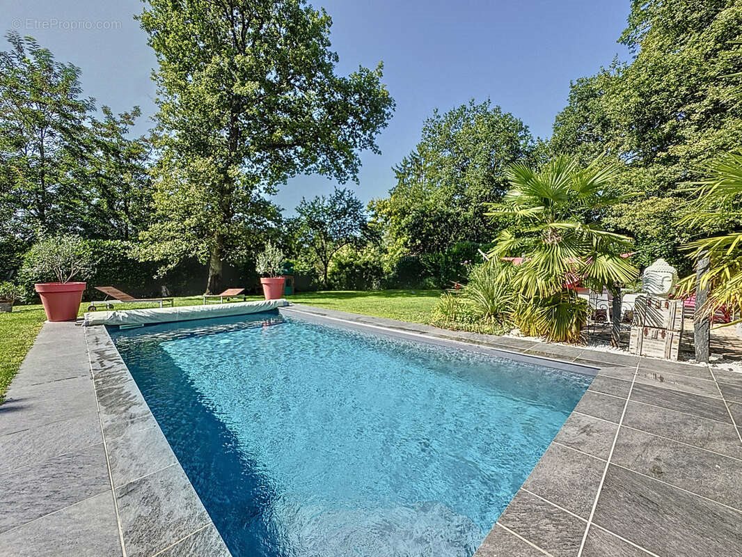 Maison à vendre, 265m², Prouilly