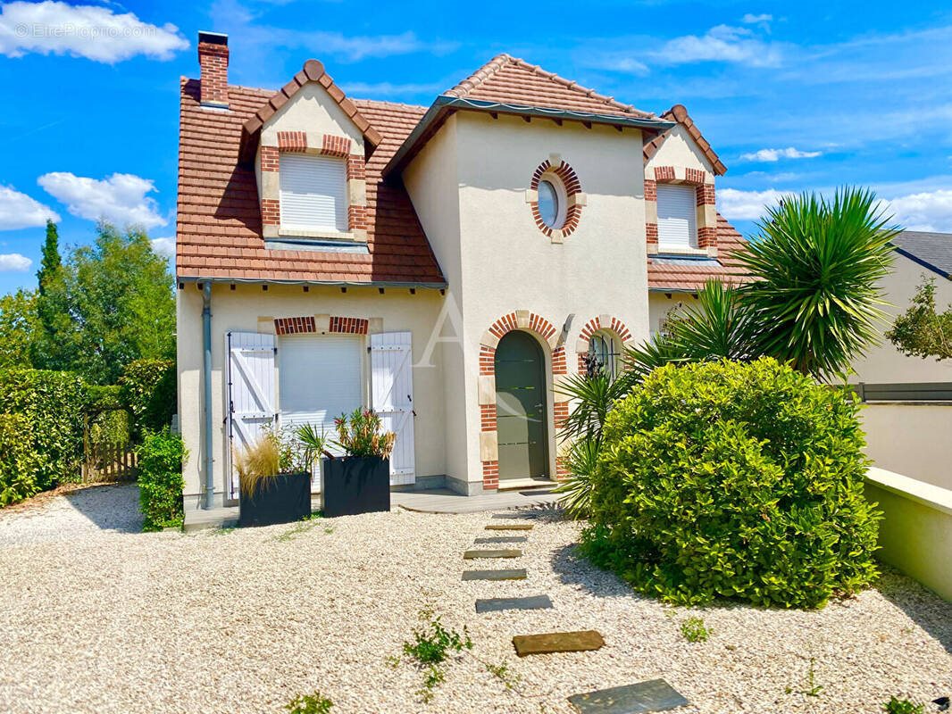 Maison à vendre, 135m², La Chapelle-Saint-Mesmin