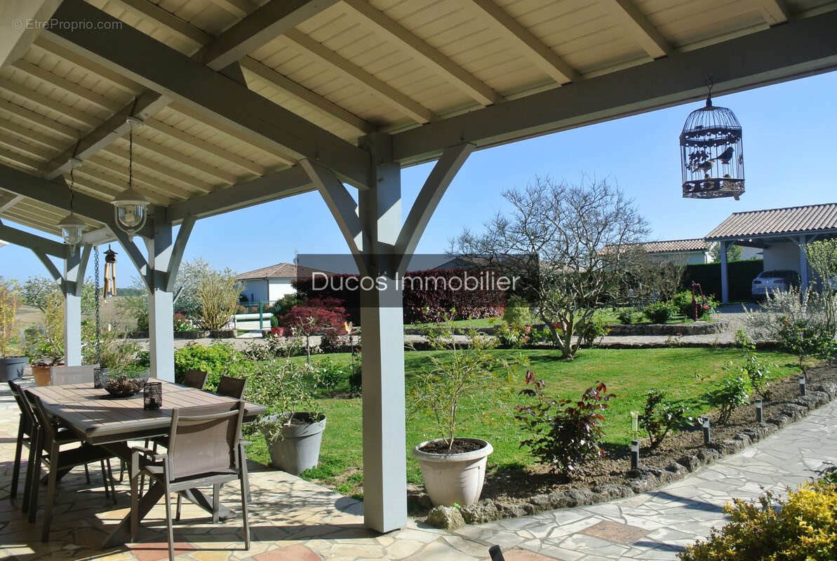 Maison à vendre, 273m², Mauvezin-sur-Gupie