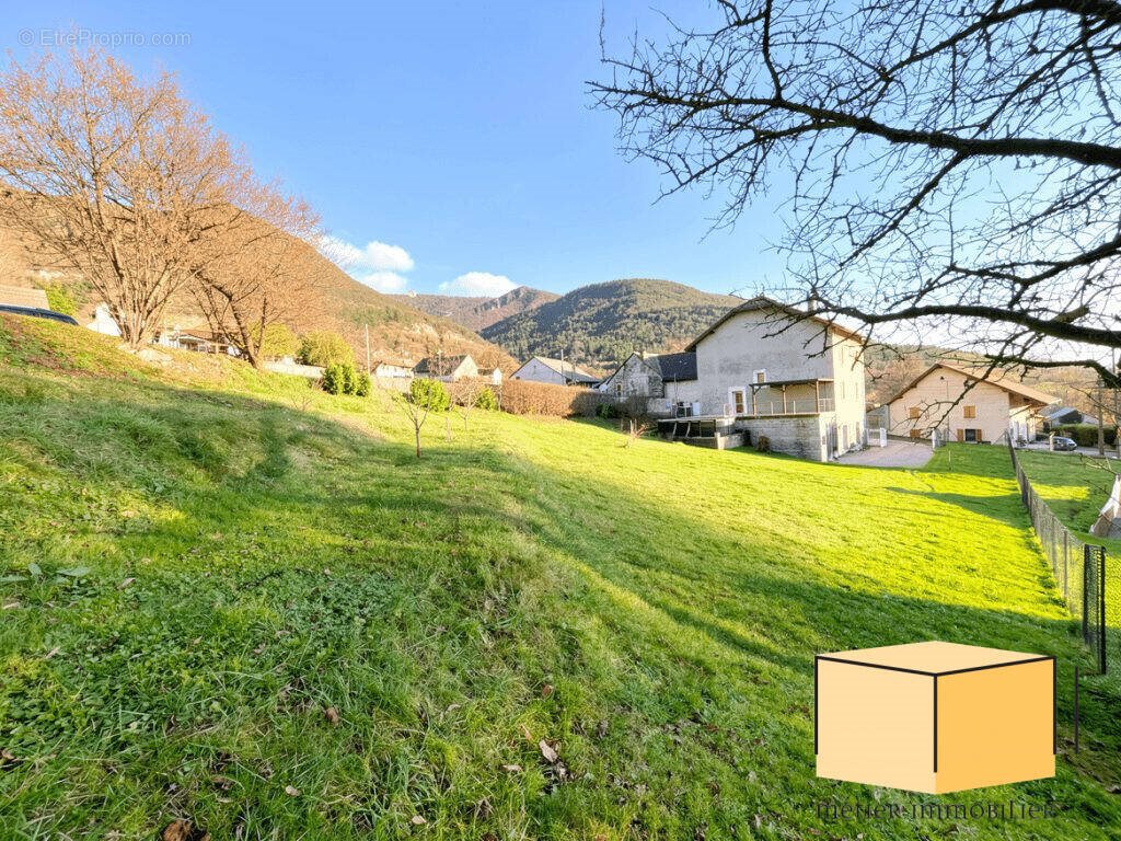 Maison à vendre, 164m², Champagne-en-Valromey