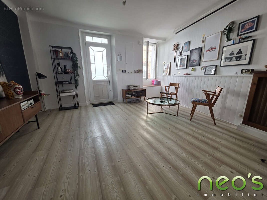Maison à vendre, 66m², La Jubaudière
