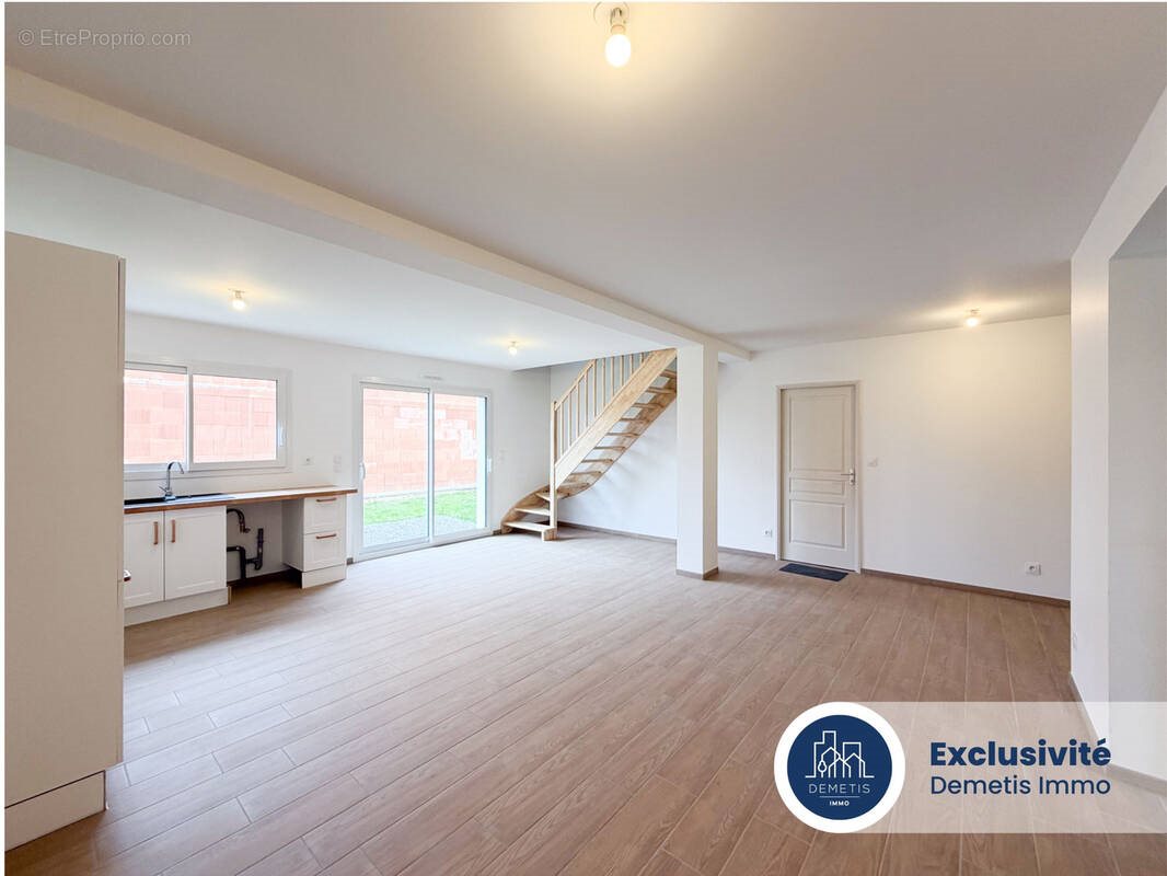 Maison à vendre, 97m², Sargé-lès-le-Mans