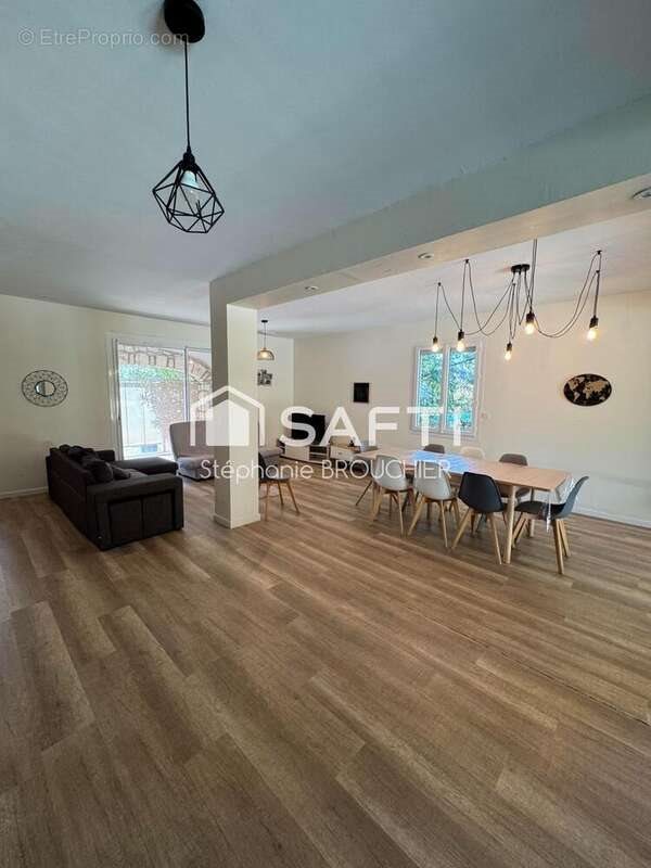 Maison à vendre, 160m², Ruoms