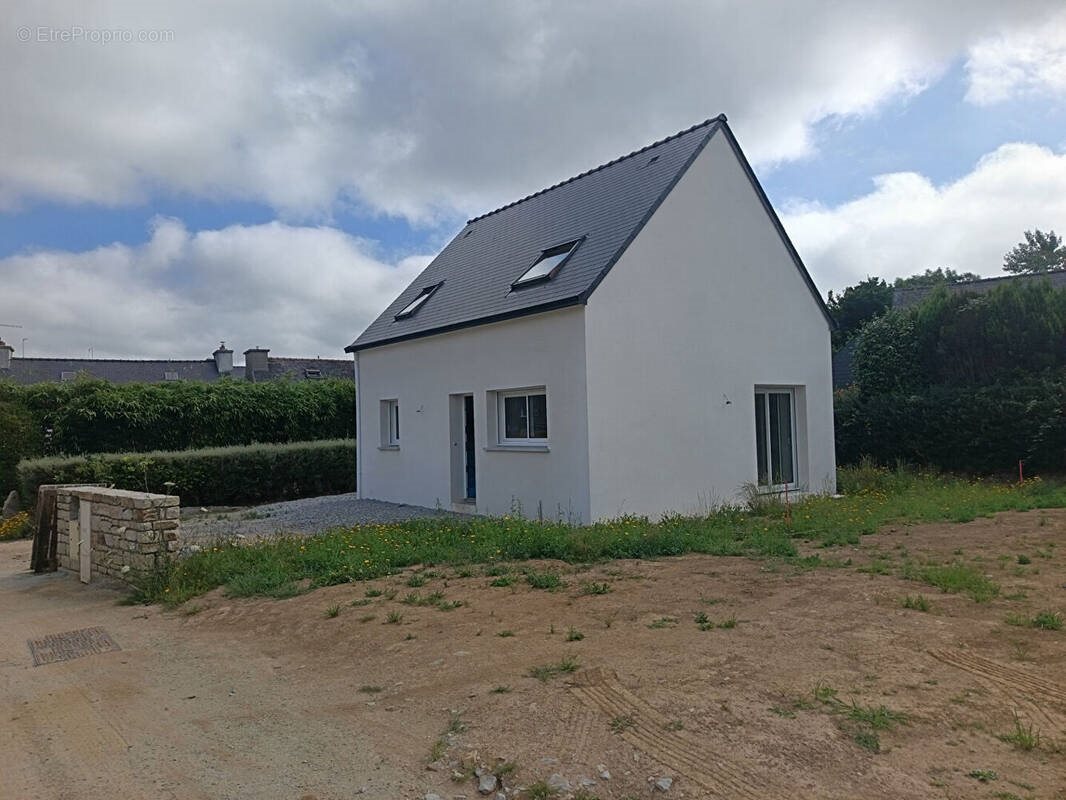 Maison à vendre, 77m², Plouguin