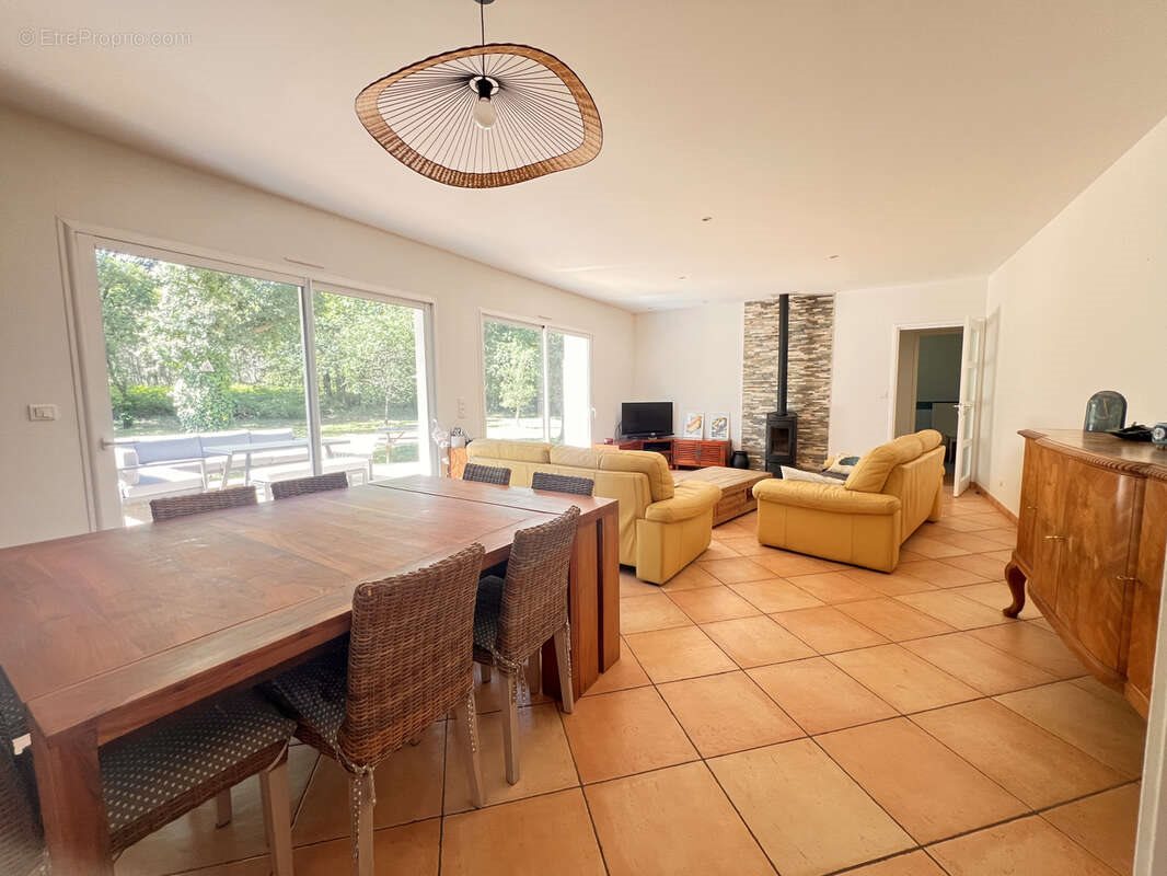 Maison à vendre, 140m², Soustons