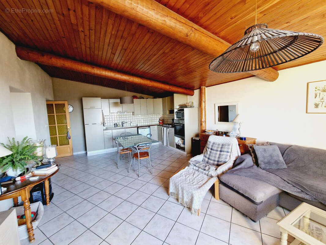 Maison à vendre, 86m², Taulignan