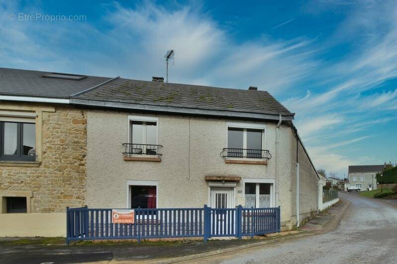 Maison à vendre, 79m², Pouru-Saint-Remy