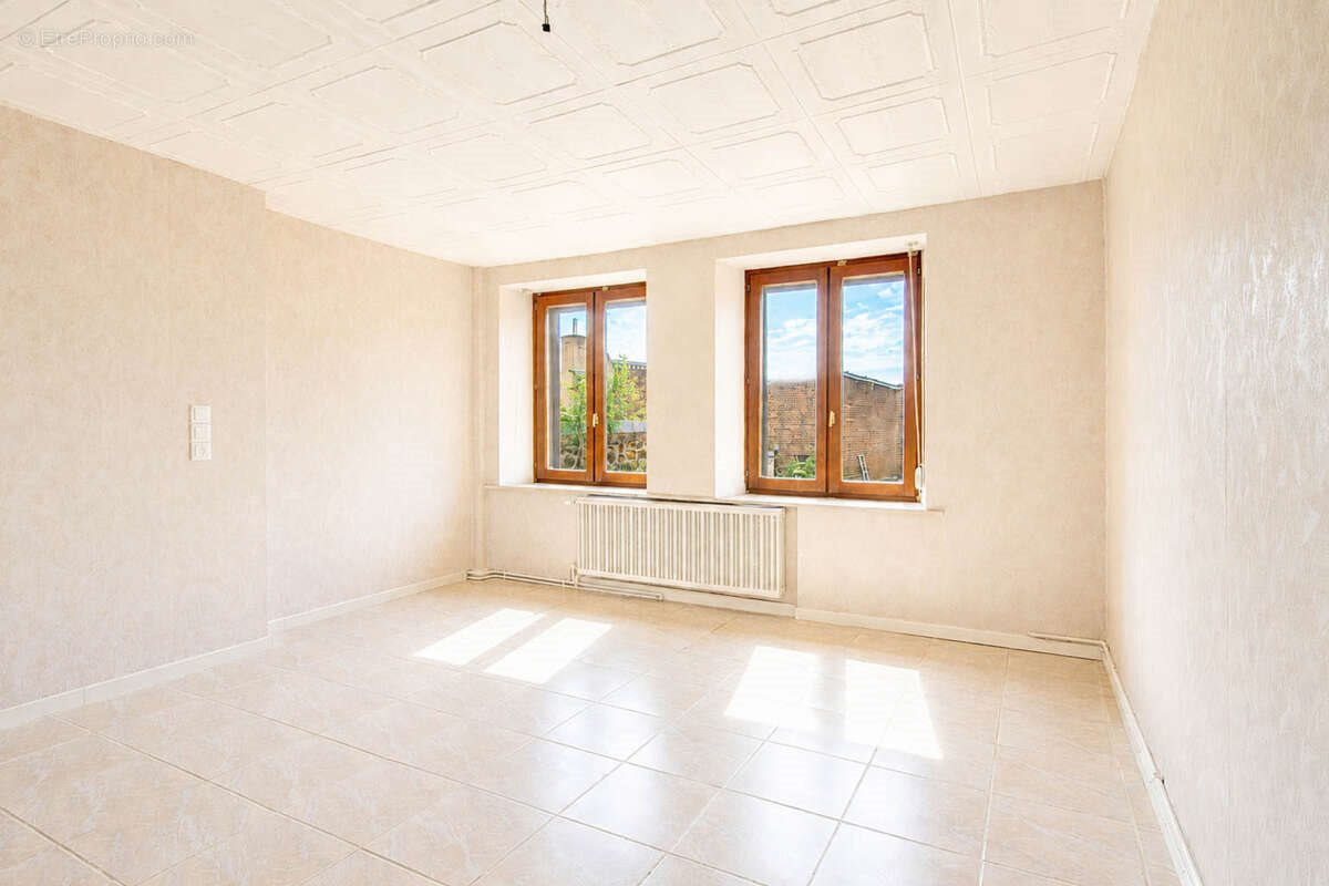 Appartement à vendre, 153m², Charleville-Mézières
