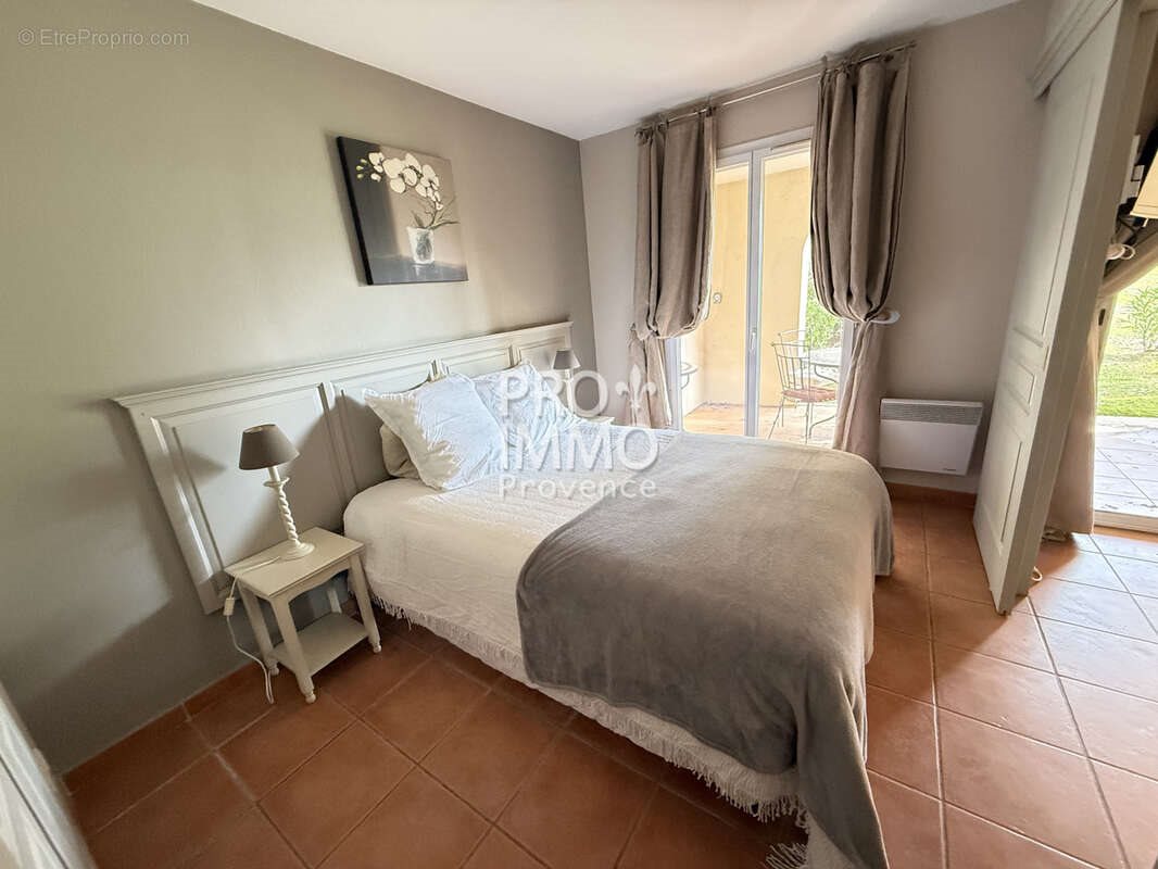 Appartement à vendre, 33m², Mallemort