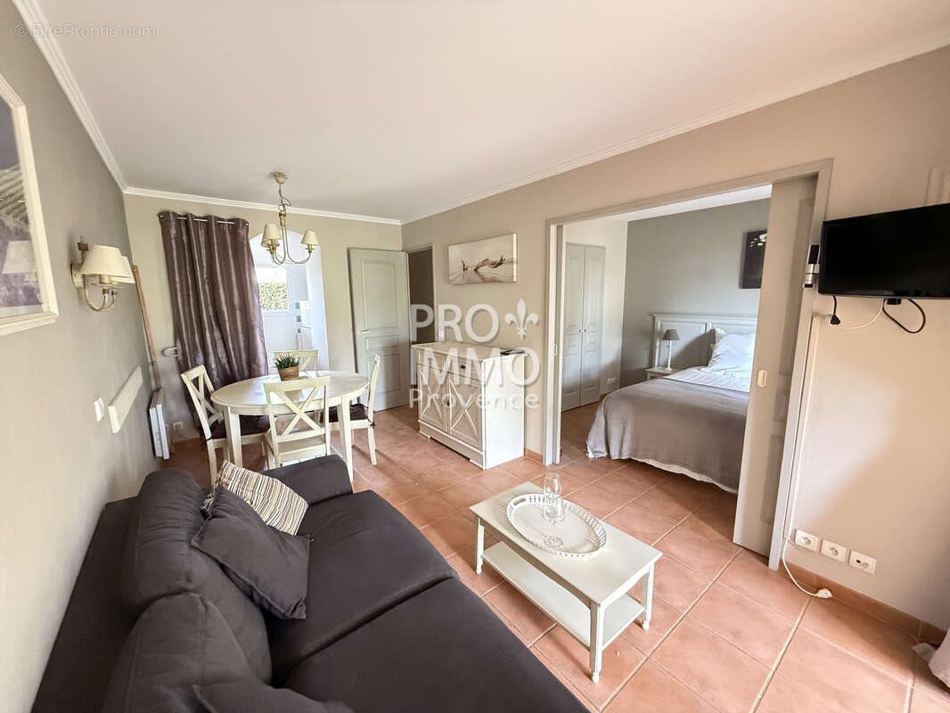 Appartement à vendre, 33m², Mallemort