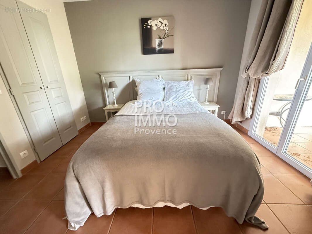 Appartement à vendre, 33m², Mallemort