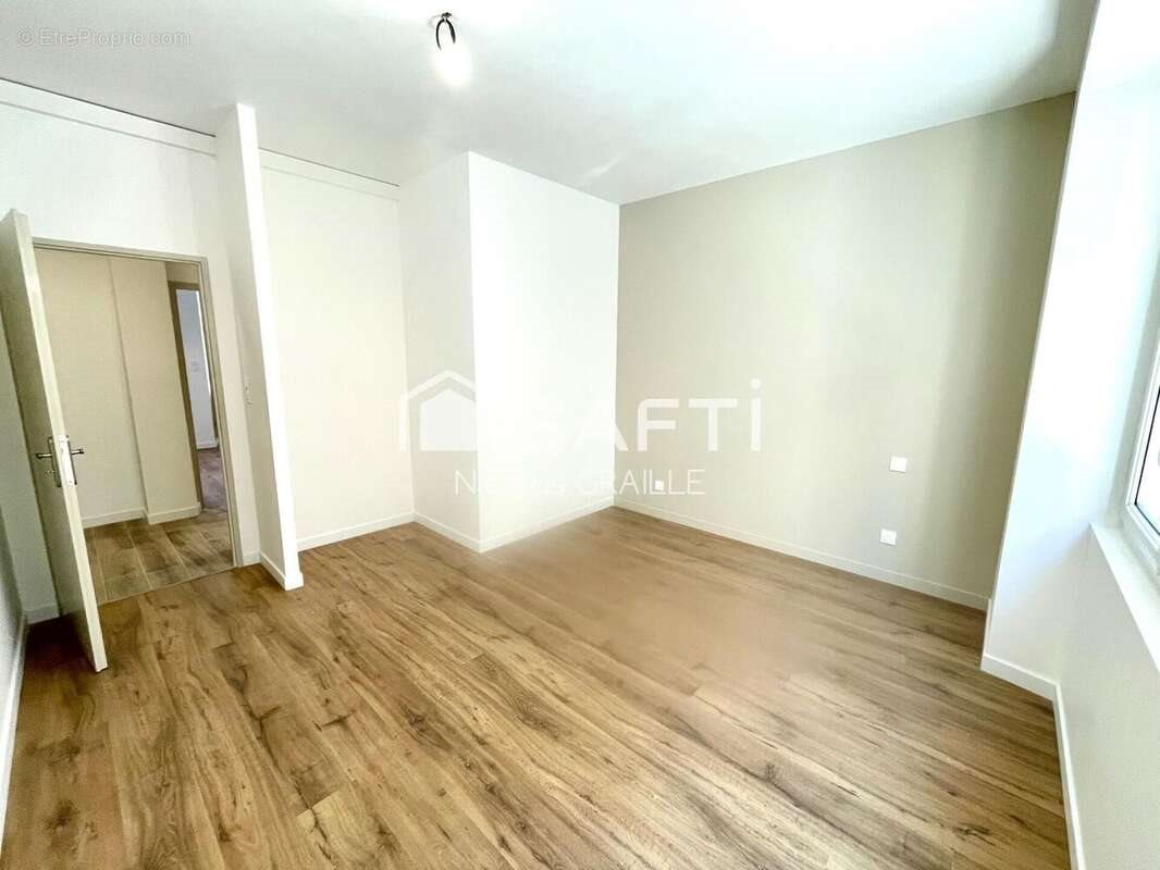 Appartement à vendre, 67m², Millau
