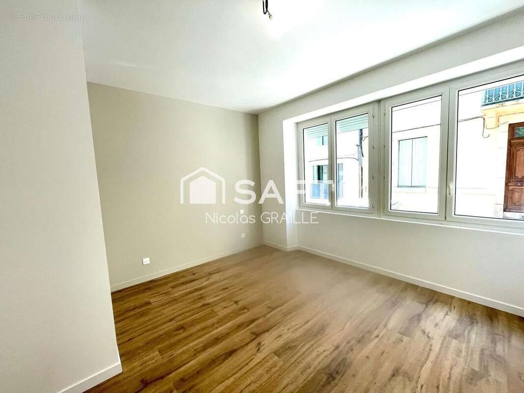 Appartement à vendre, 67m², Millau