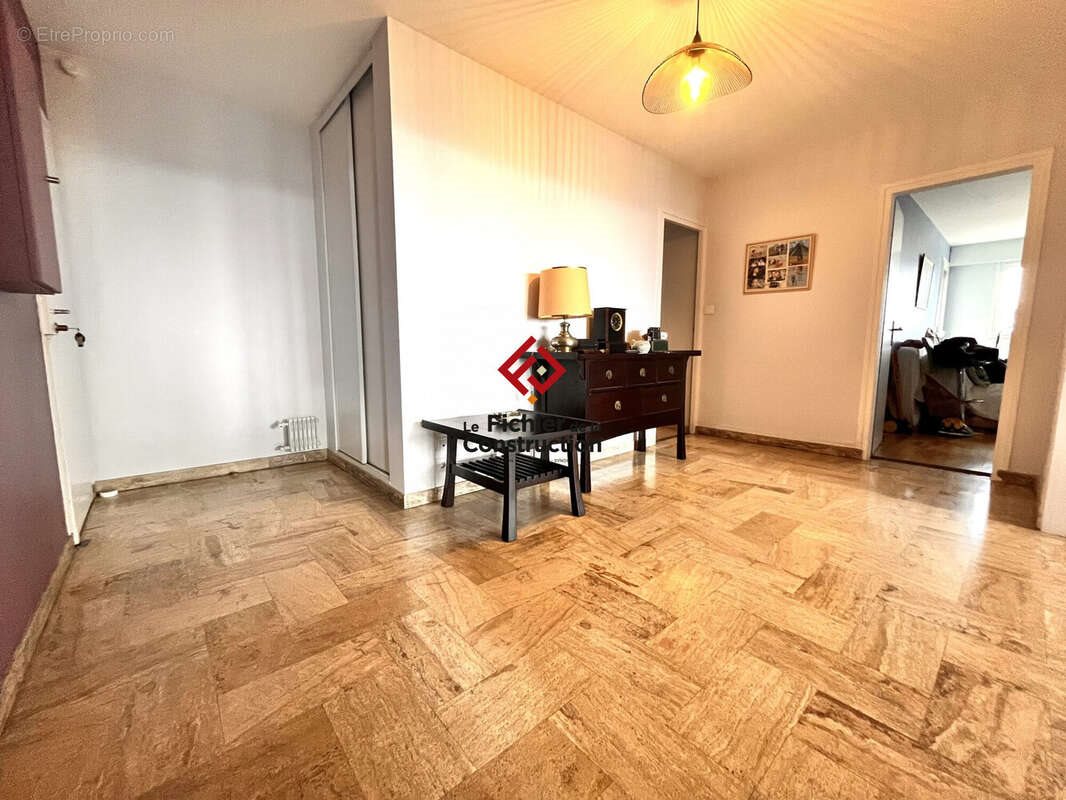 Appartement à vendre, 143m², Saint-Egrève