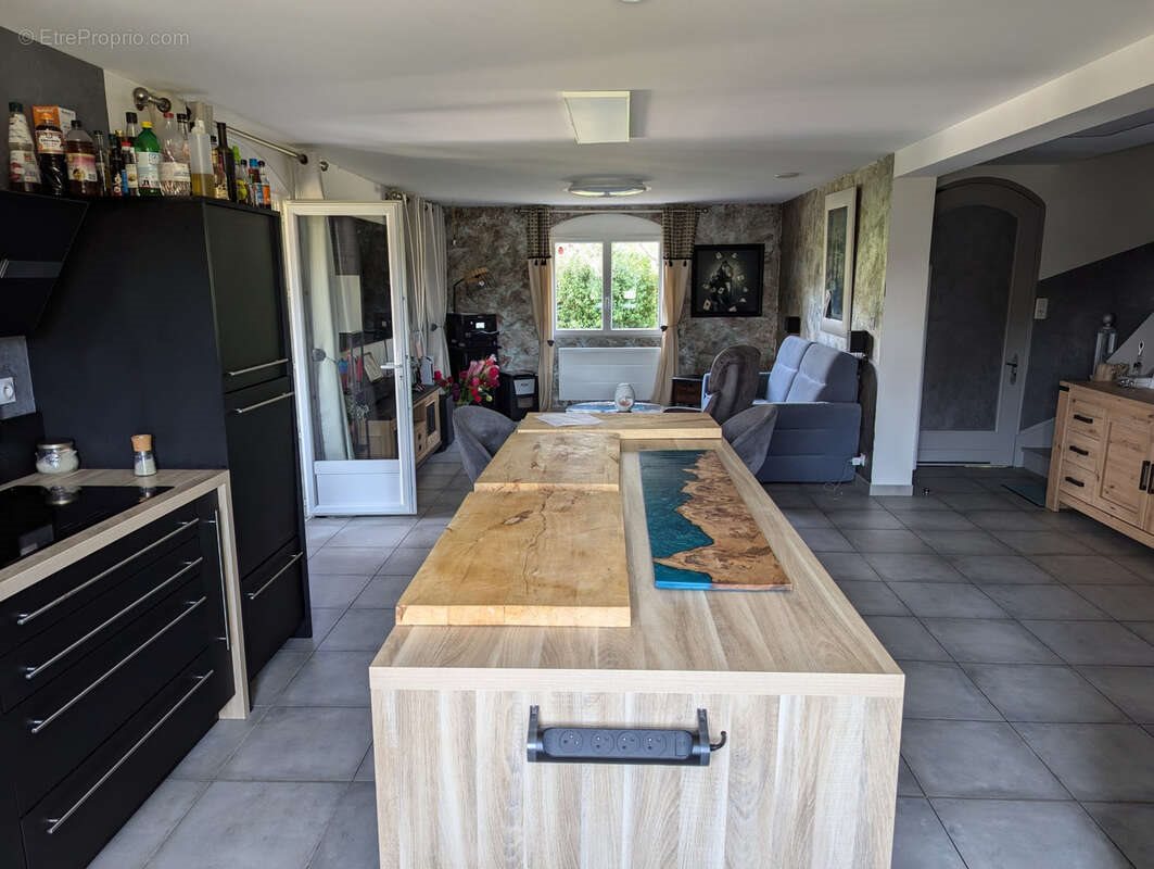 Maison à vendre, 160m², Thevet-Saint-Julien