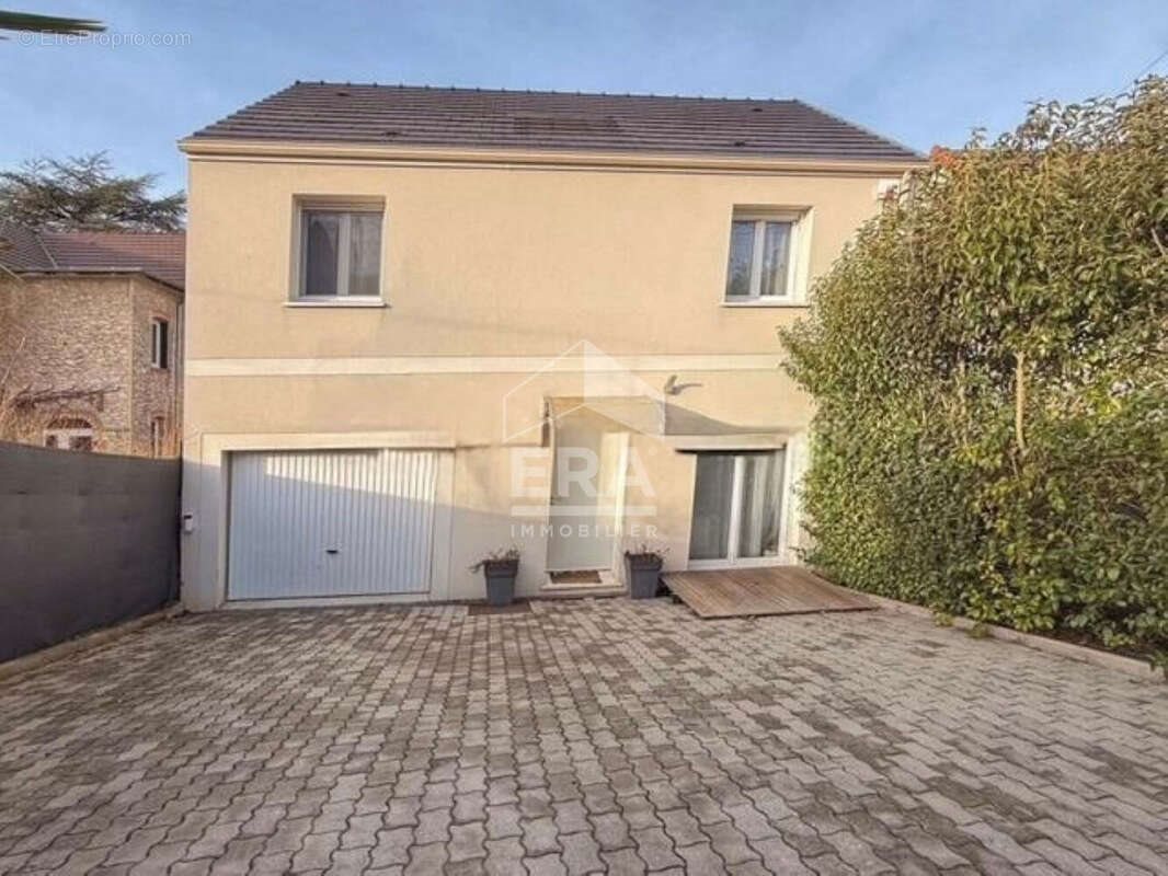 Maison à vendre, 93m², Combs-la-Ville