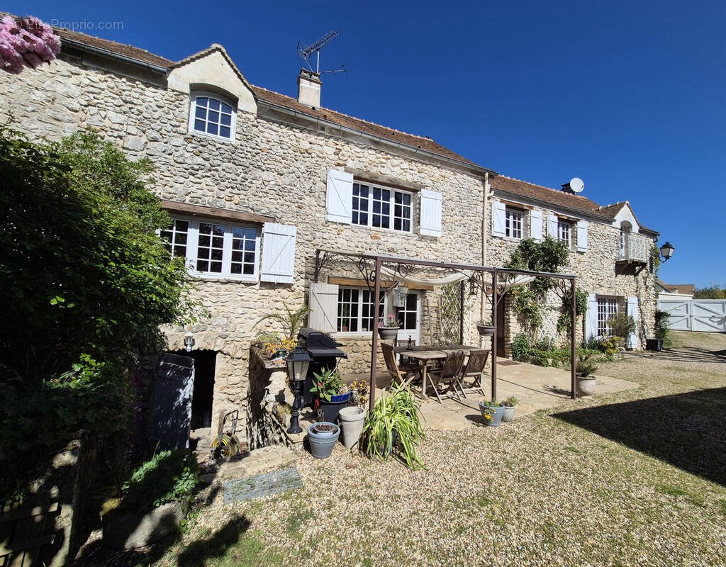 Maison à vendre, 190m², Septeuil