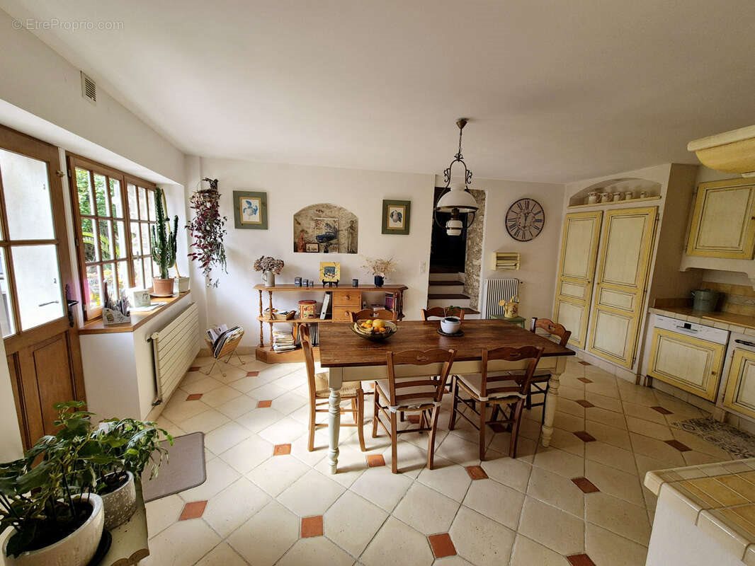 Maison à vendre, 190m², Septeuil