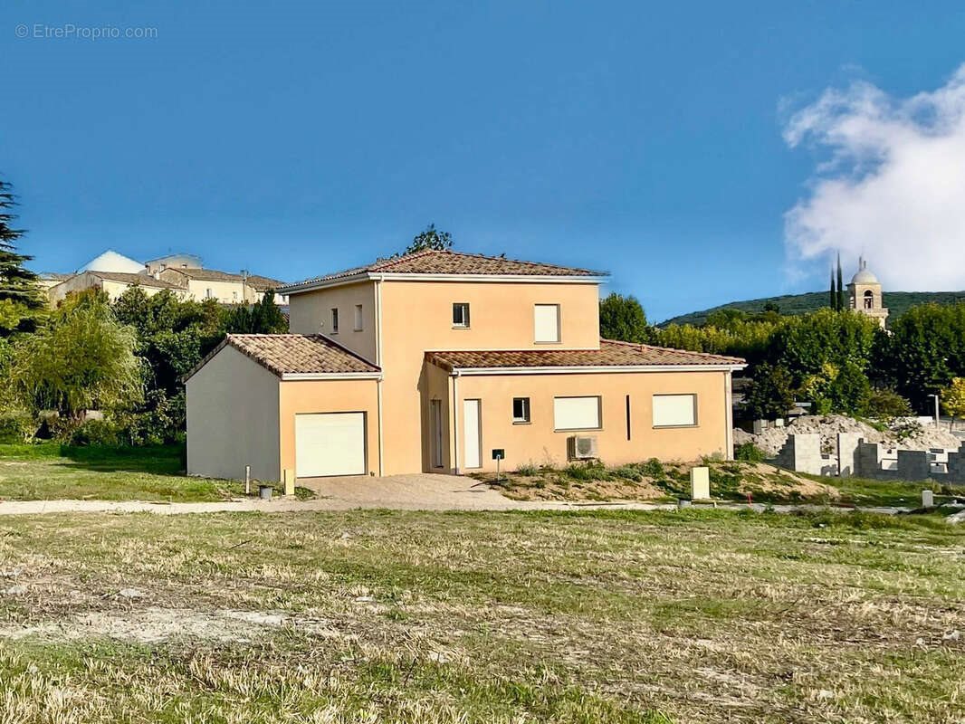 Maison à vendre, 150m², Les Granges-Gontardes