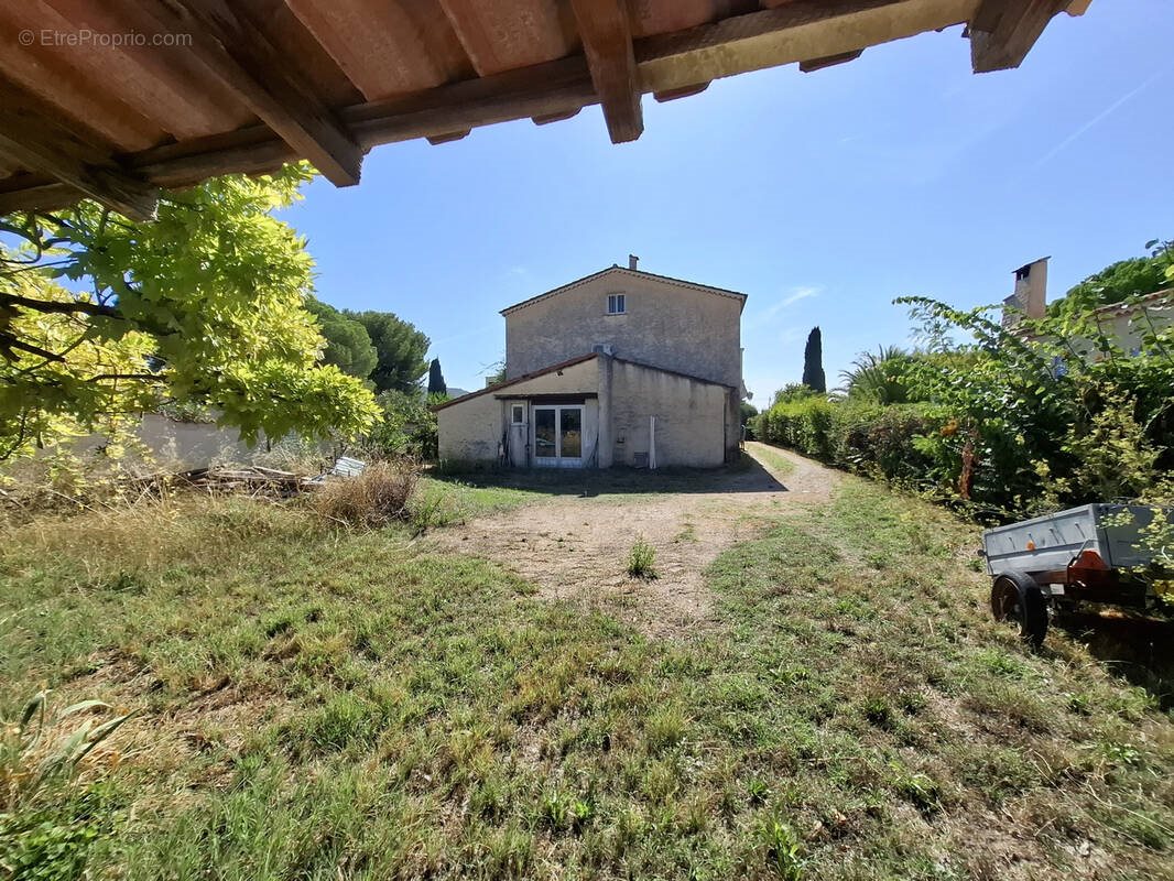 Maison à vendre, 280m², Saint-Cyr-sur-Mer
