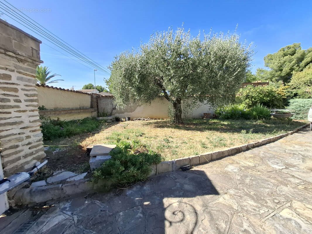 Maison à vendre, 280m², Saint-Cyr-sur-Mer