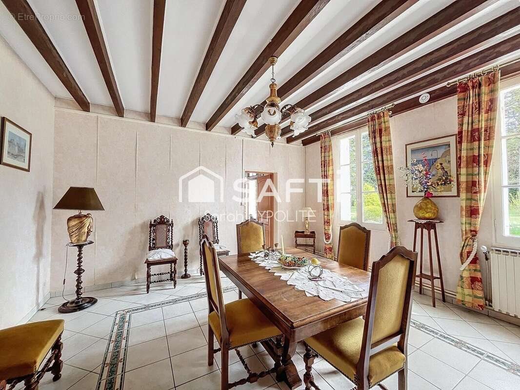 Maison à vendre, 264m², Libourne