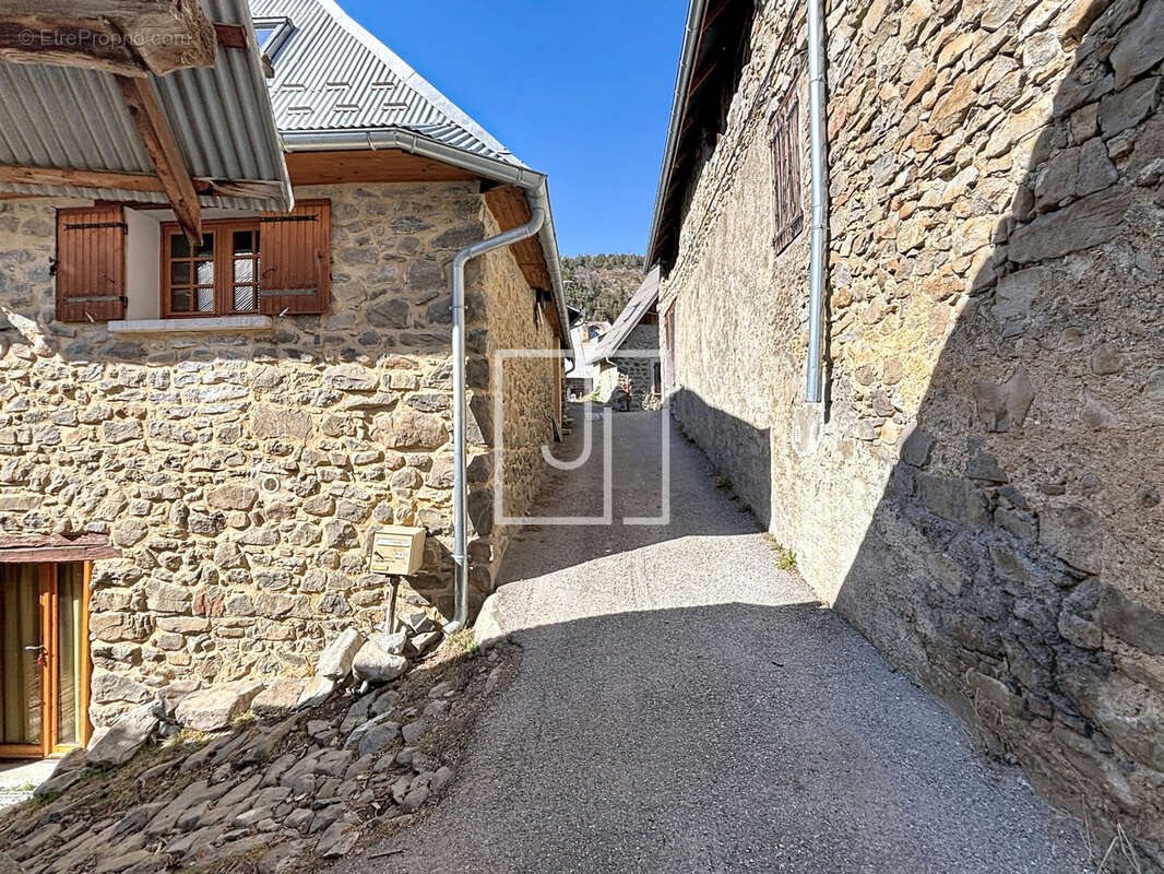 Maison à vendre, 130m², Le Lauzet-Ubaye