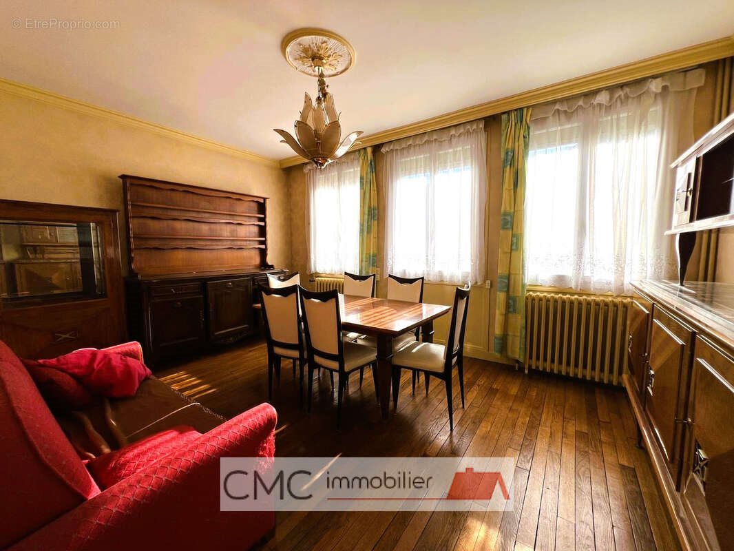 Maison à vendre, 121m², Luisant