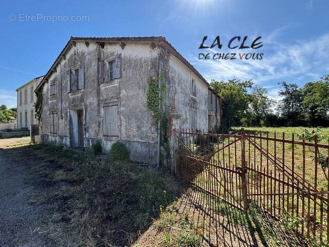 Maison à vendre, 230m², Benet