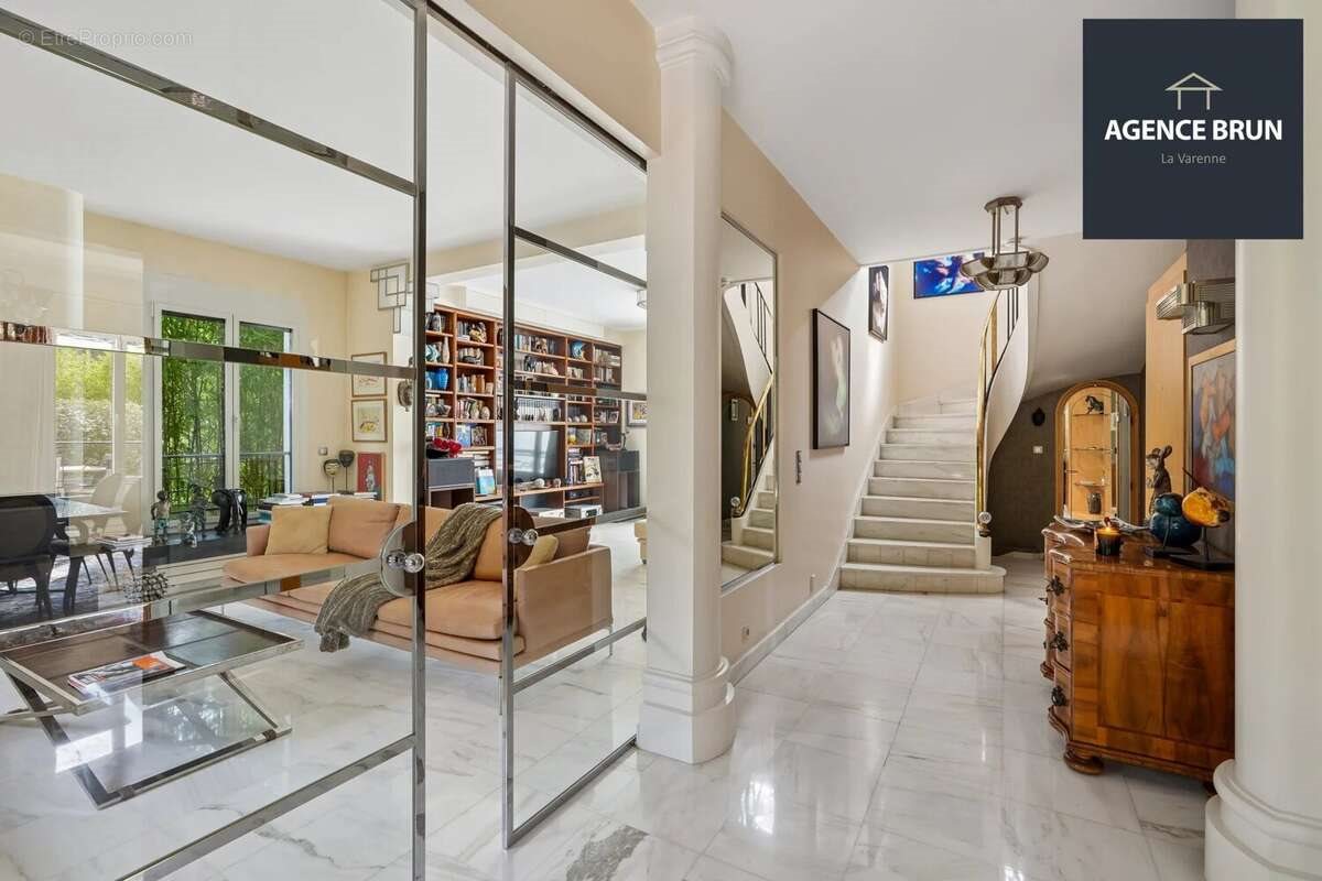 Maison à vendre, 400m², Saint-Maur-des-Fossés