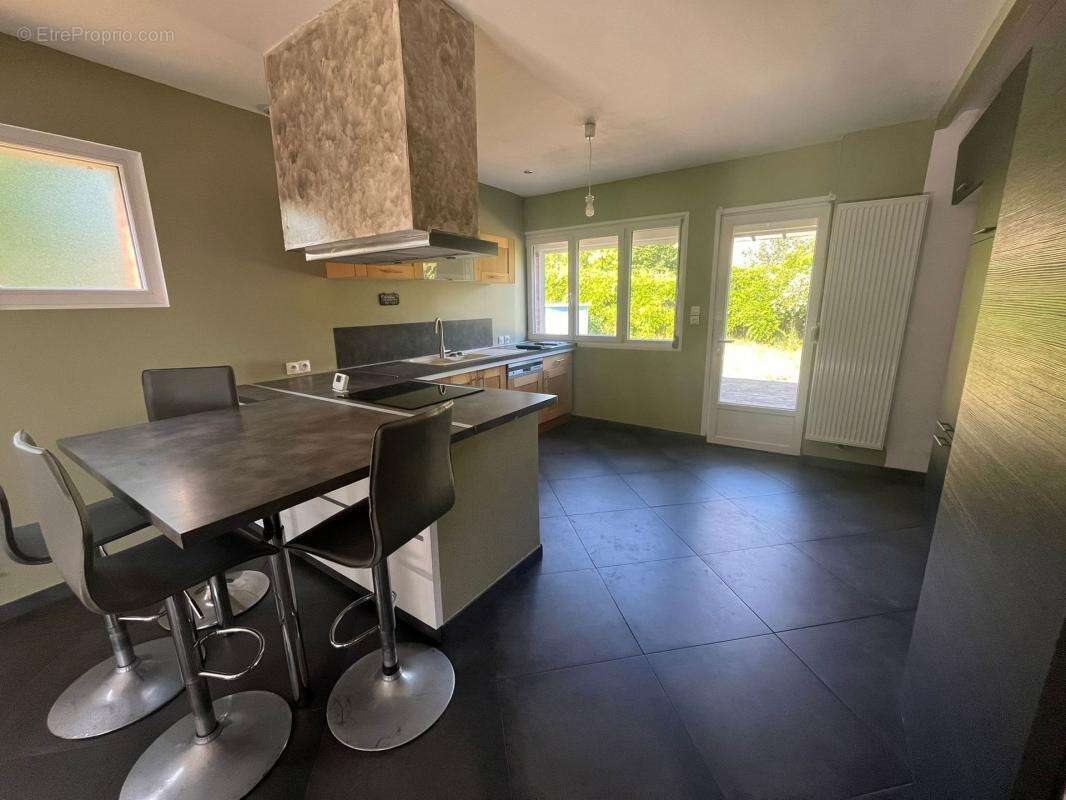Maison à vendre, 117m², Villers-Pol