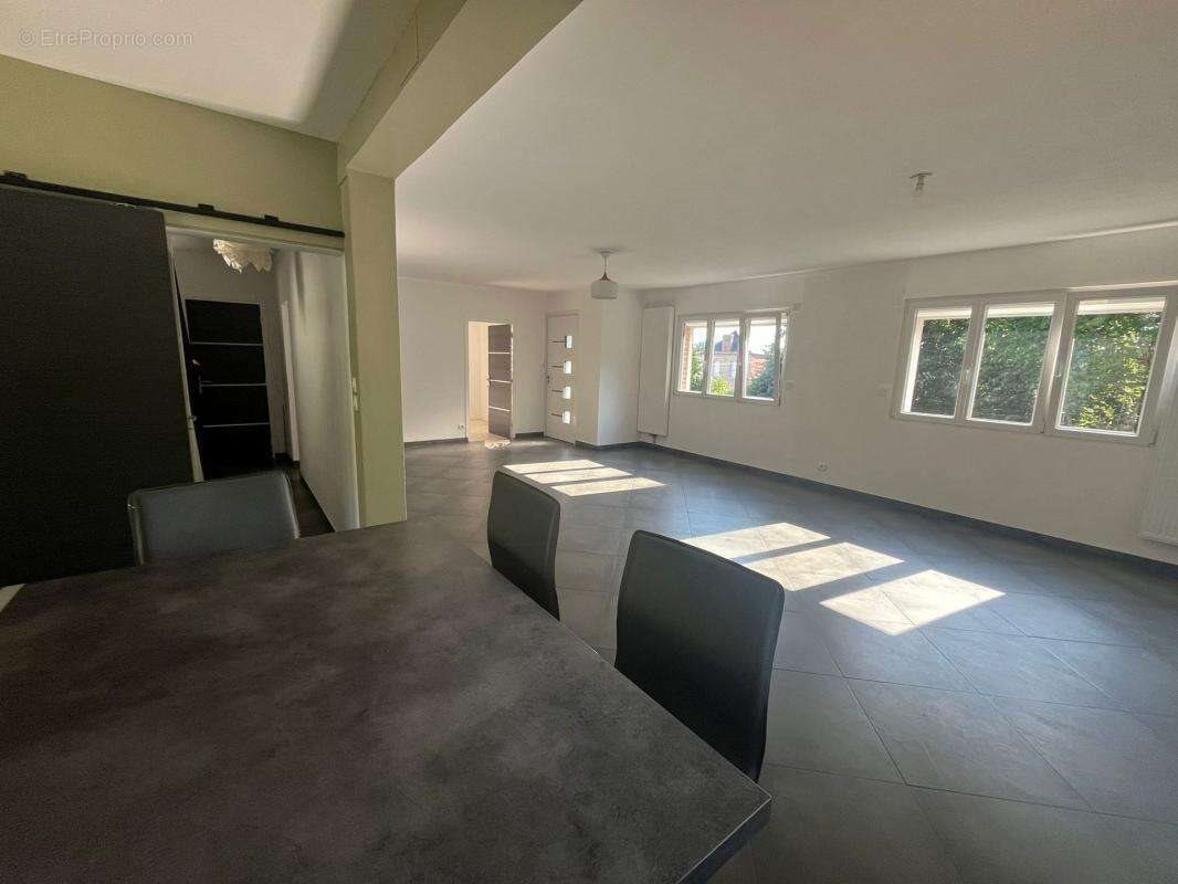 Maison à vendre, 117m², Villers-Pol