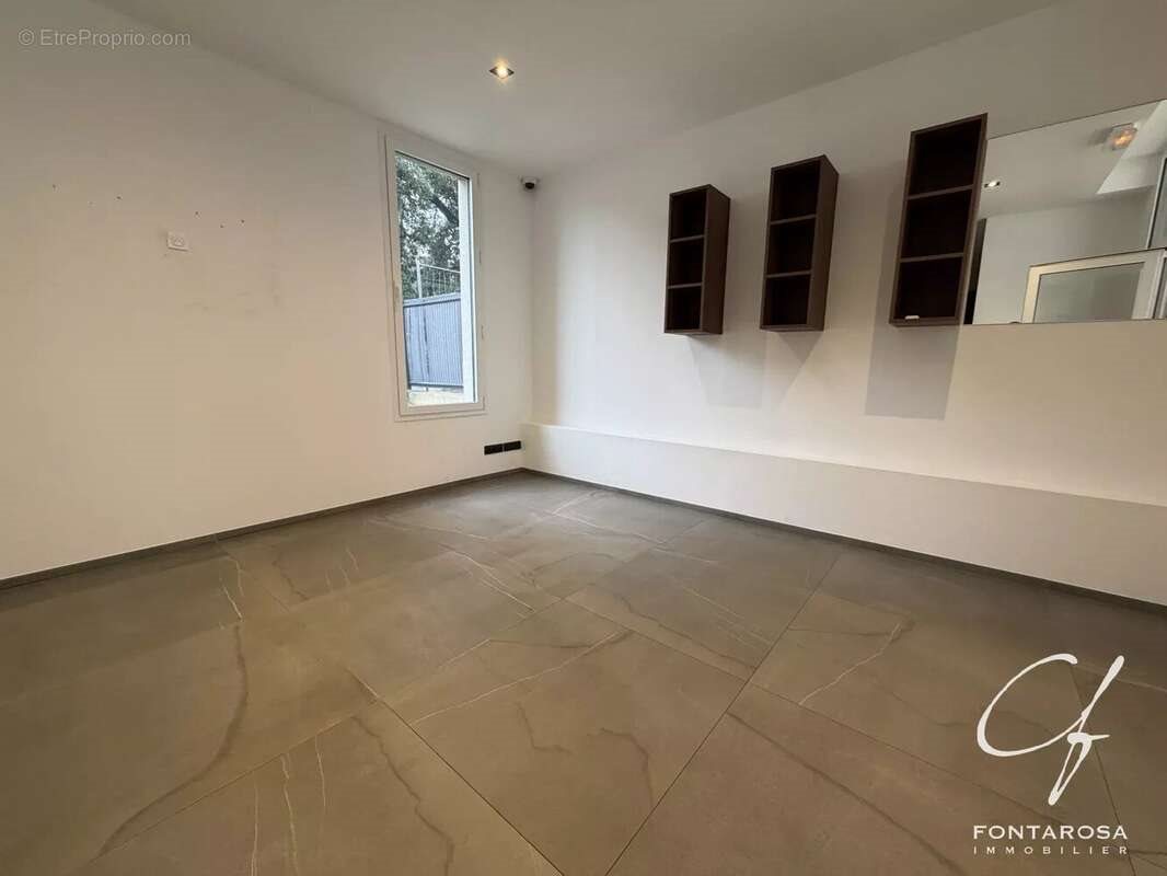 Appartement à vendre, 85m², Saint-Raphaël