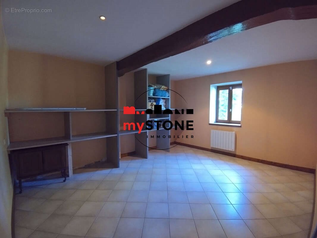 Maison à vendre, 116m², Genouilleux