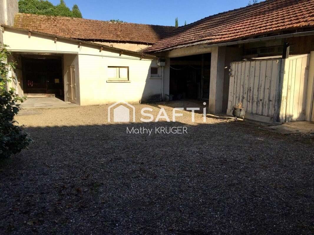 Maison à vendre, 270m², Le Fleix